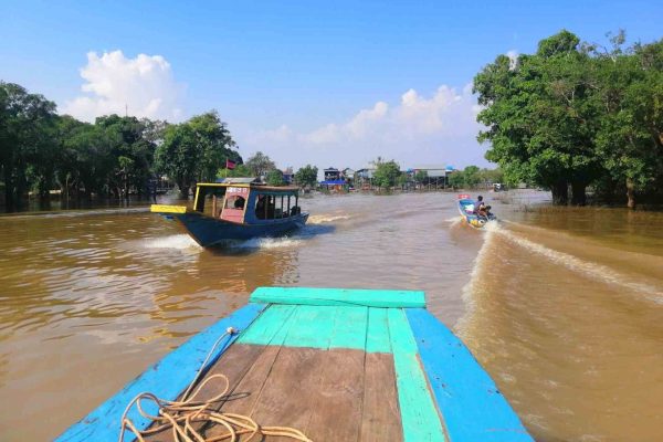 Private Floating Villages and Leather Carving Tour 2