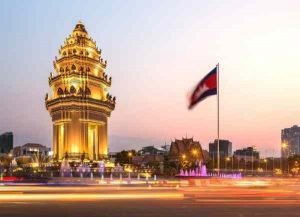 Independent Monument in Phnom Penh at night time
