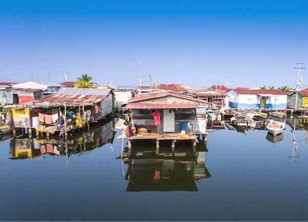 Real life of residents in Floating Villages